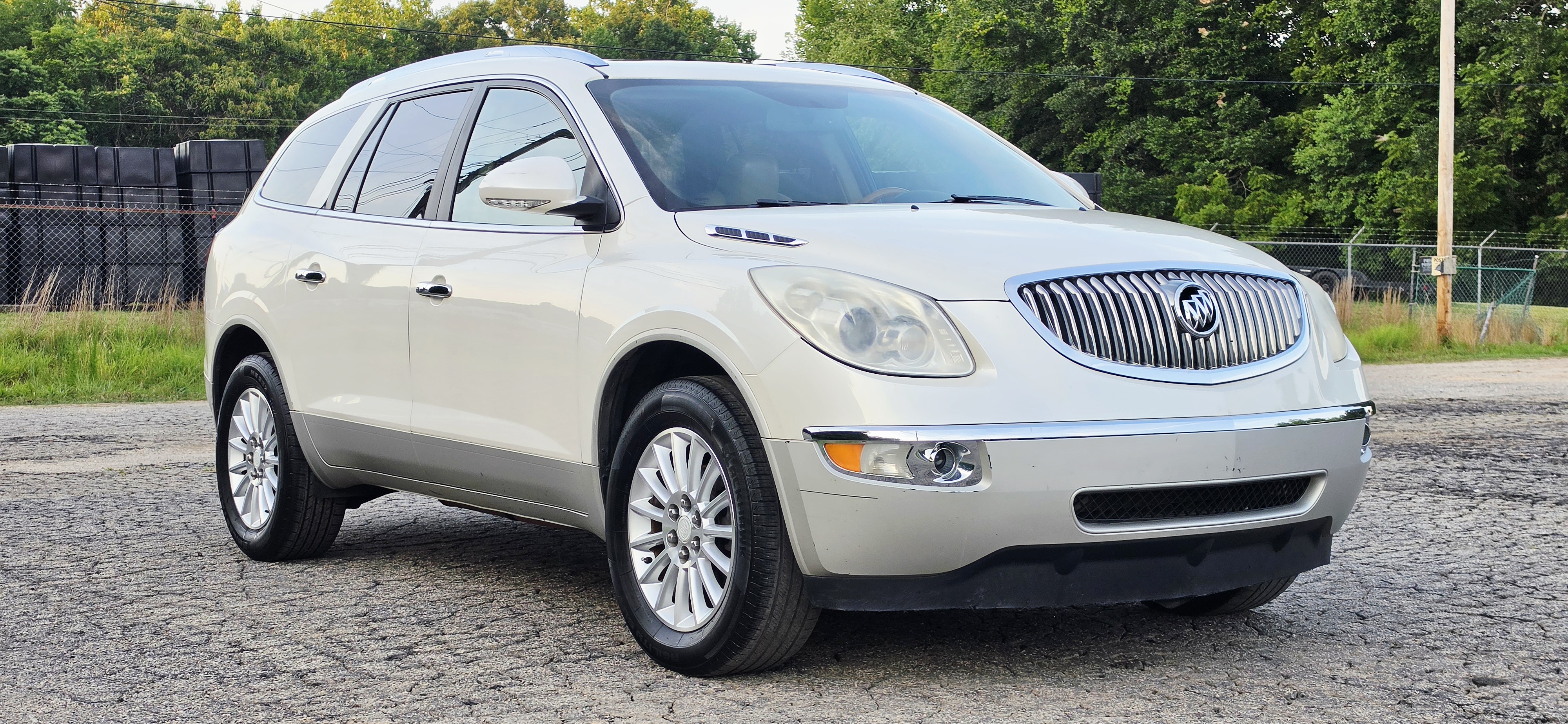 2012 Buick Enclave photo 3