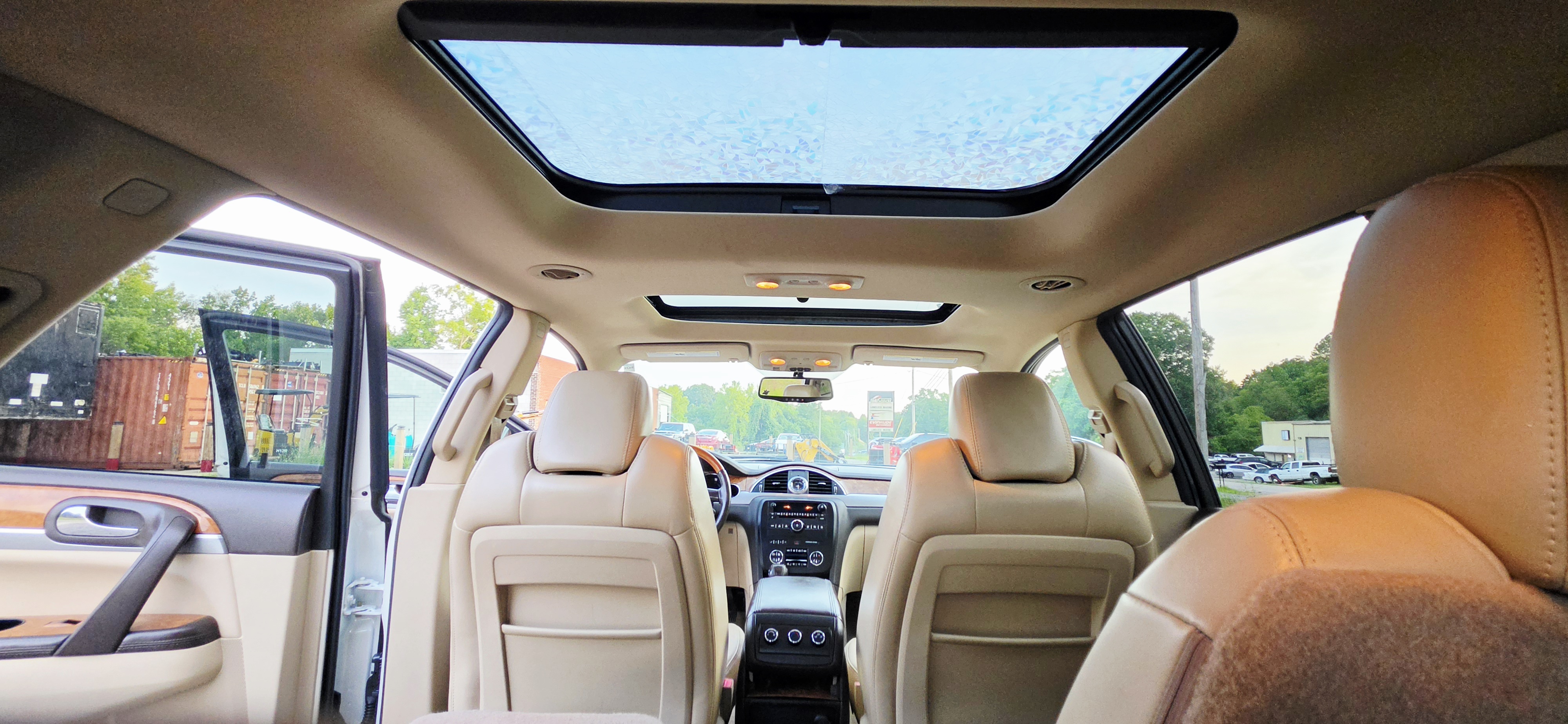 2012 Buick Enclave photo 15