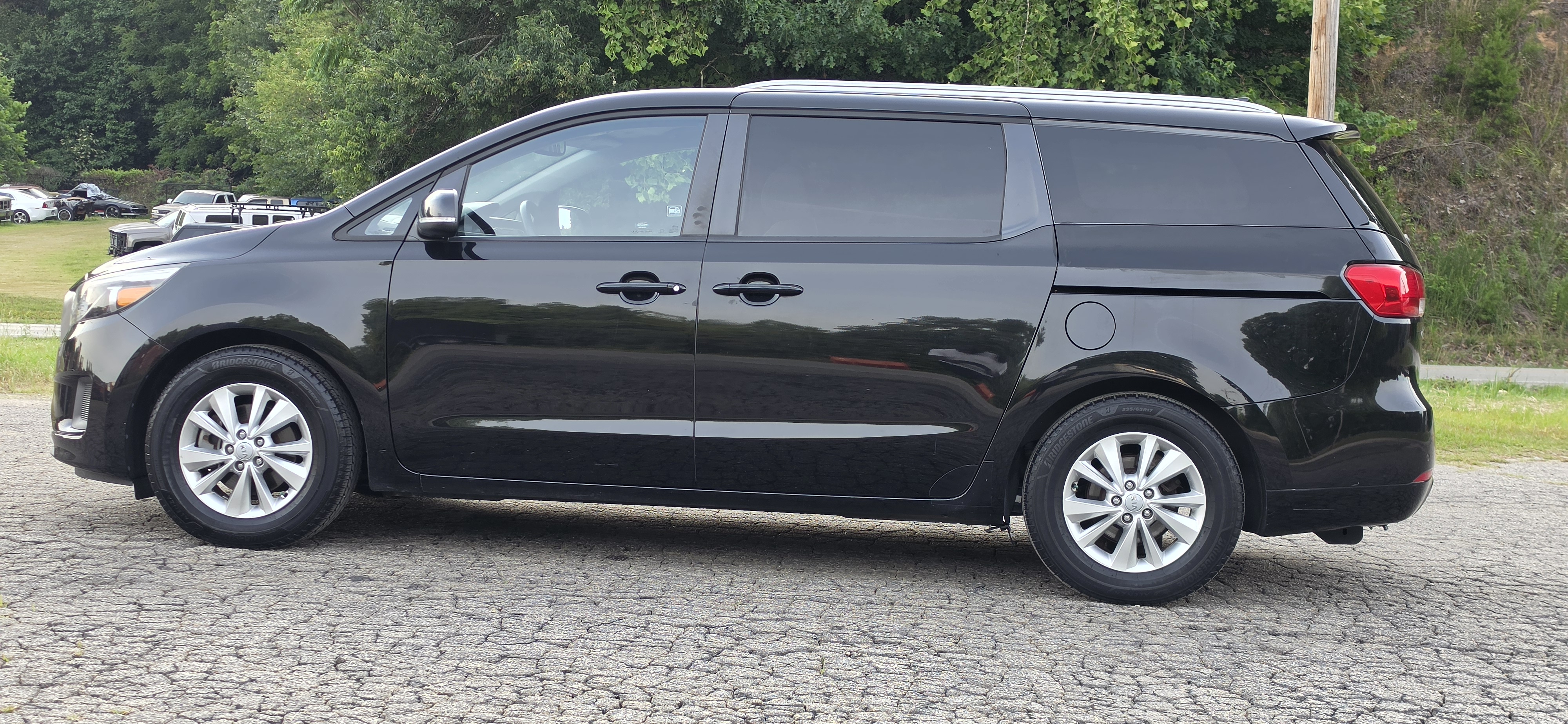 2016 Kia Sedona photo 7
