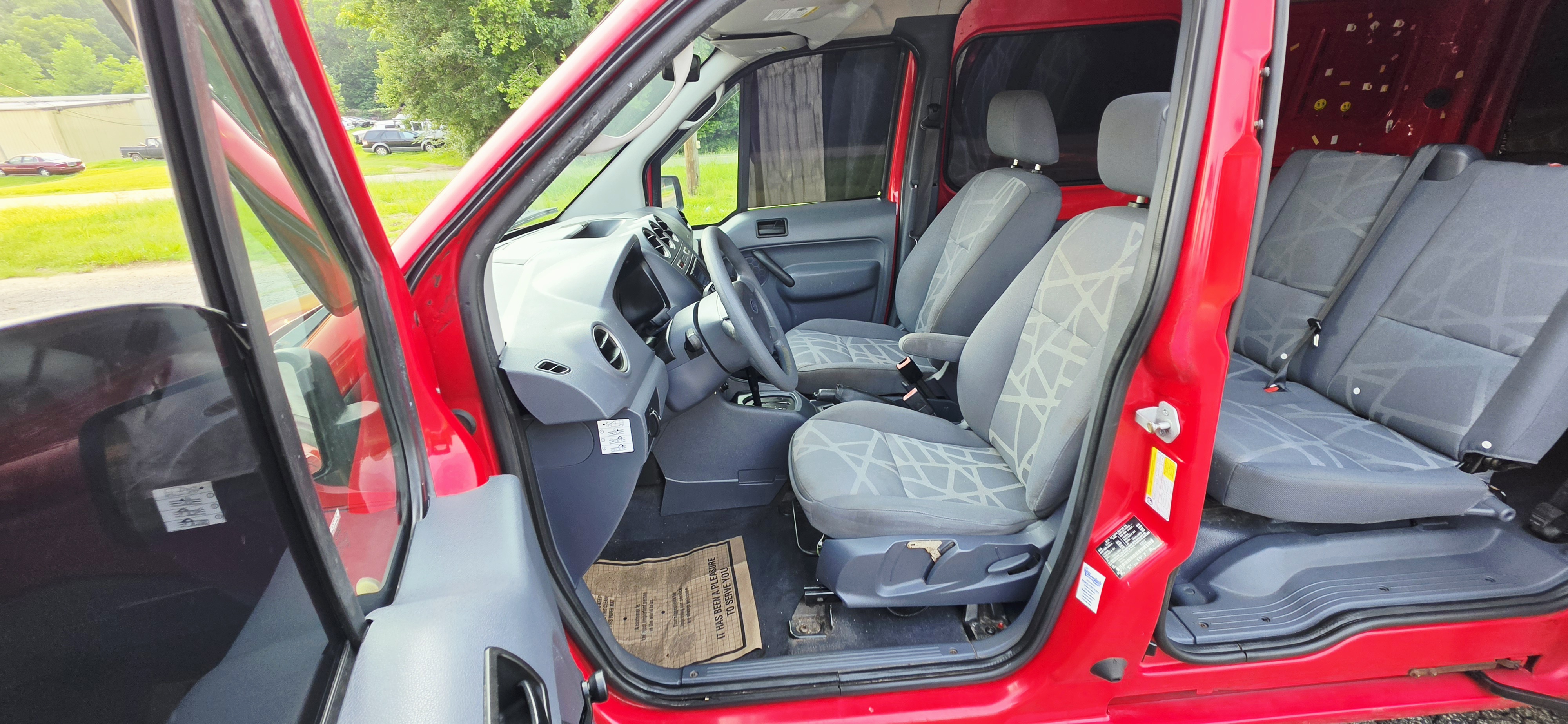 2010 Ford Transit Connect photo 9