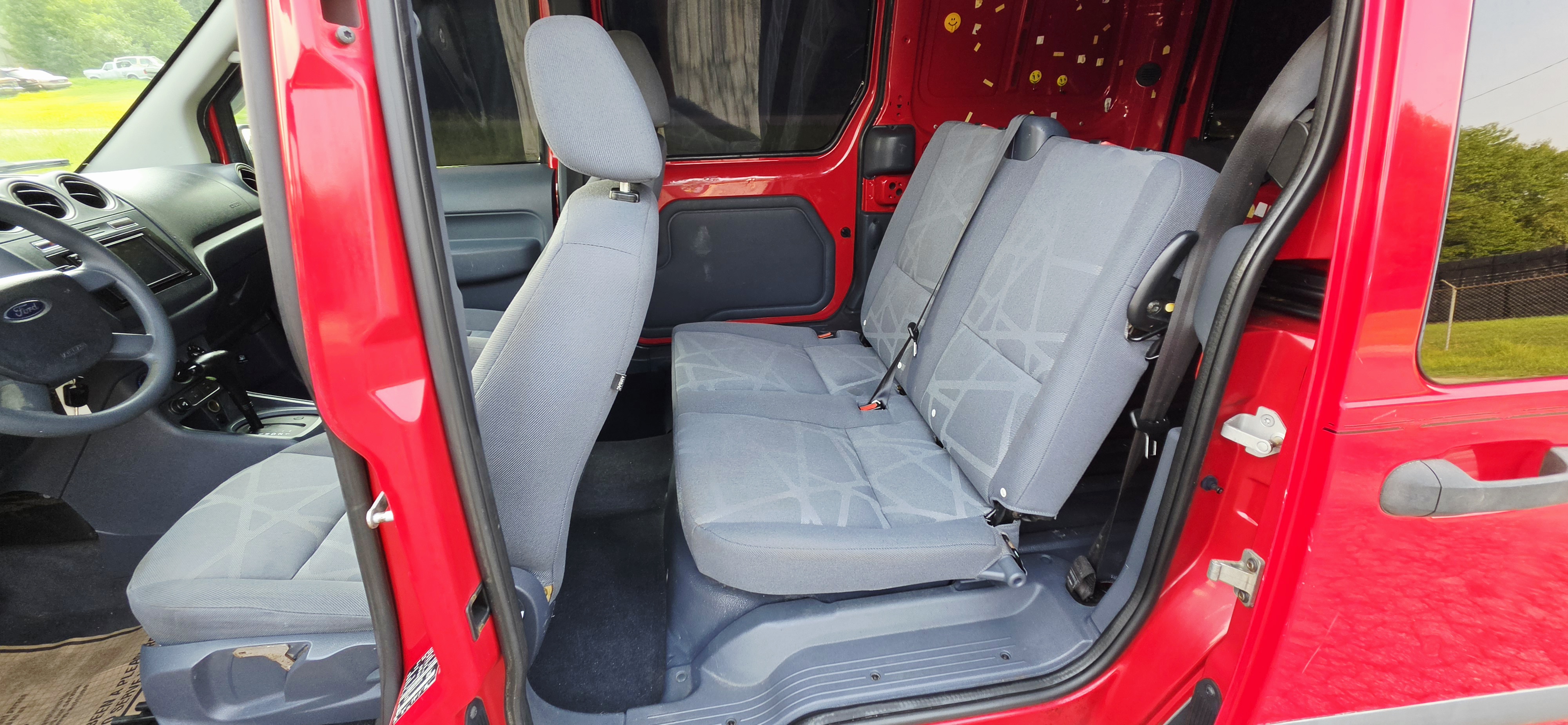 2010 Ford Transit Connect photo 11