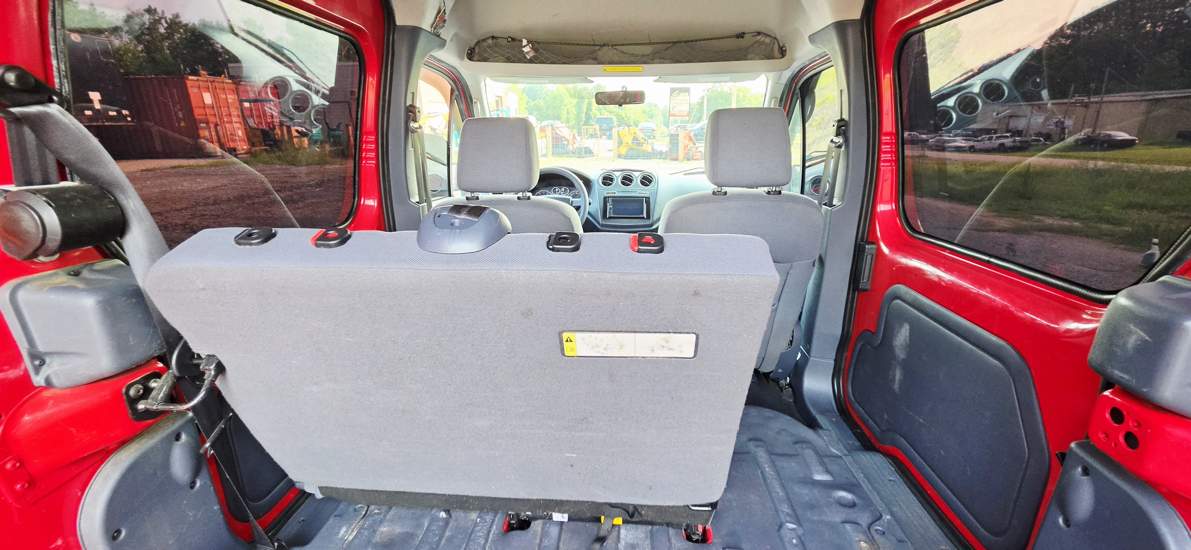 2010 Ford Transit Connect photo 13