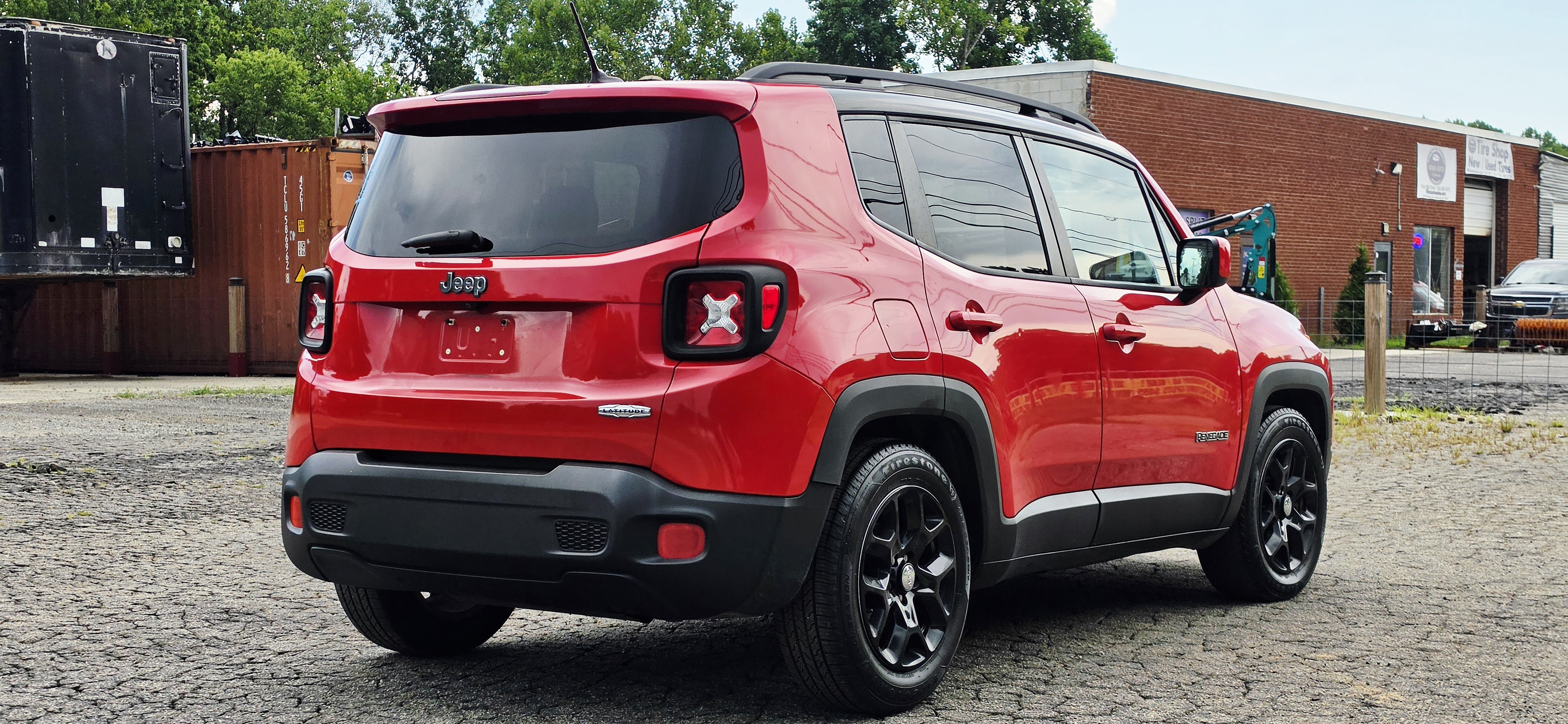 2016 Jeep Renegade photo 4