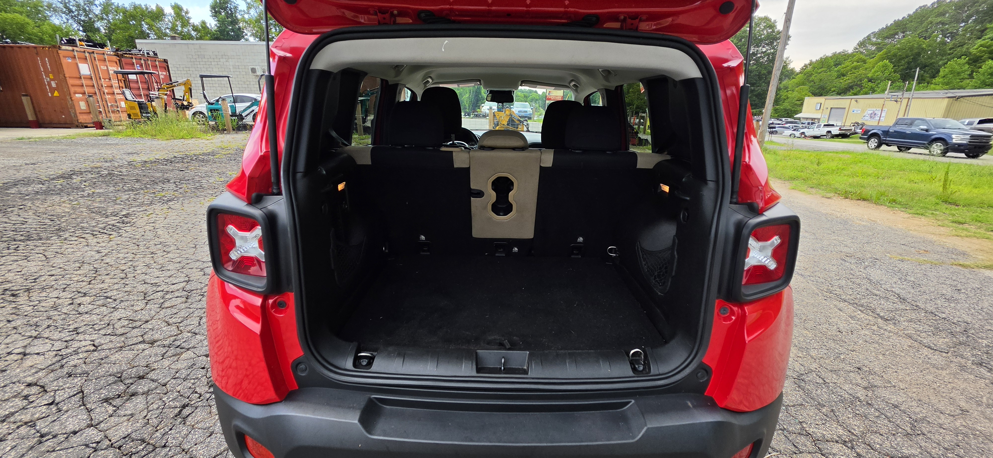 2016 Jeep Renegade photo 14