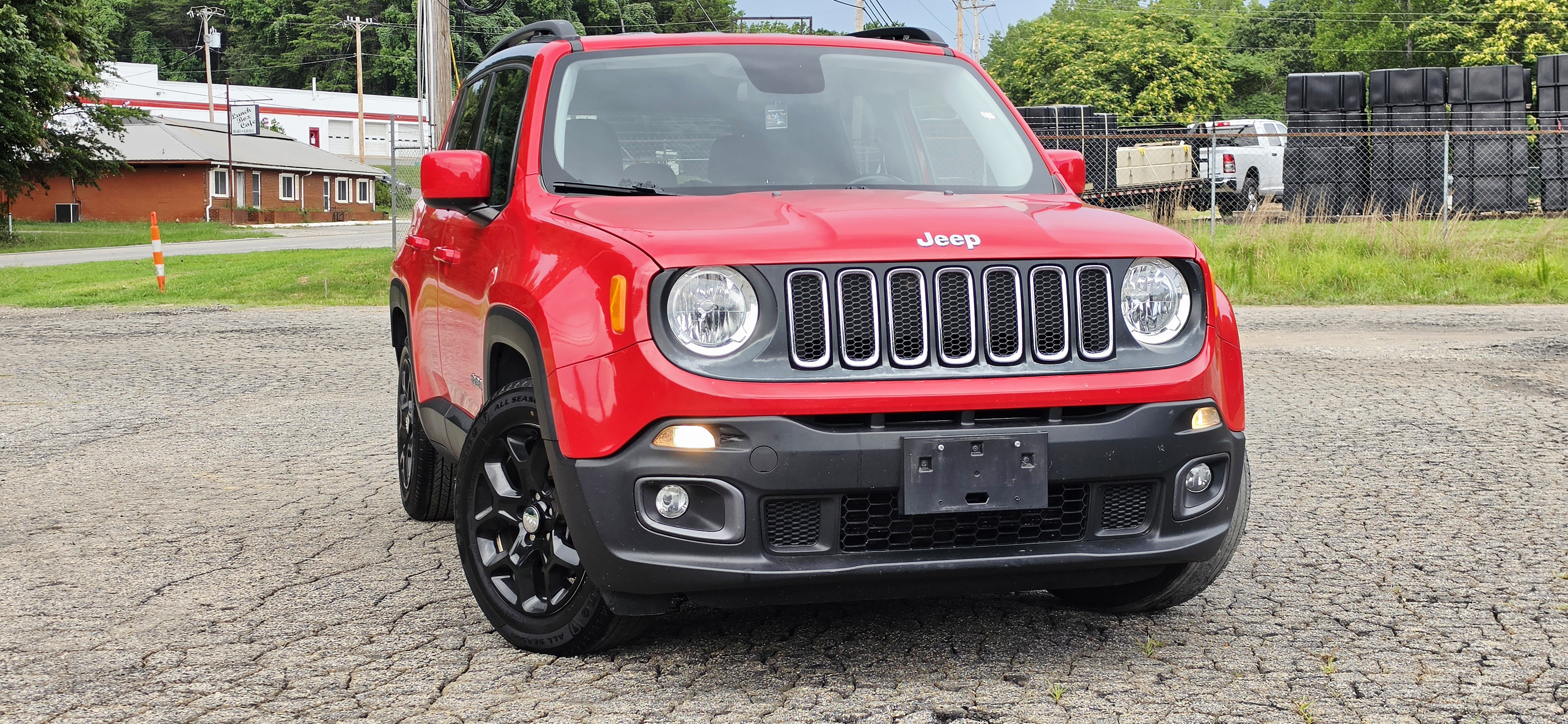 2016 Jeep Renegade photo 16