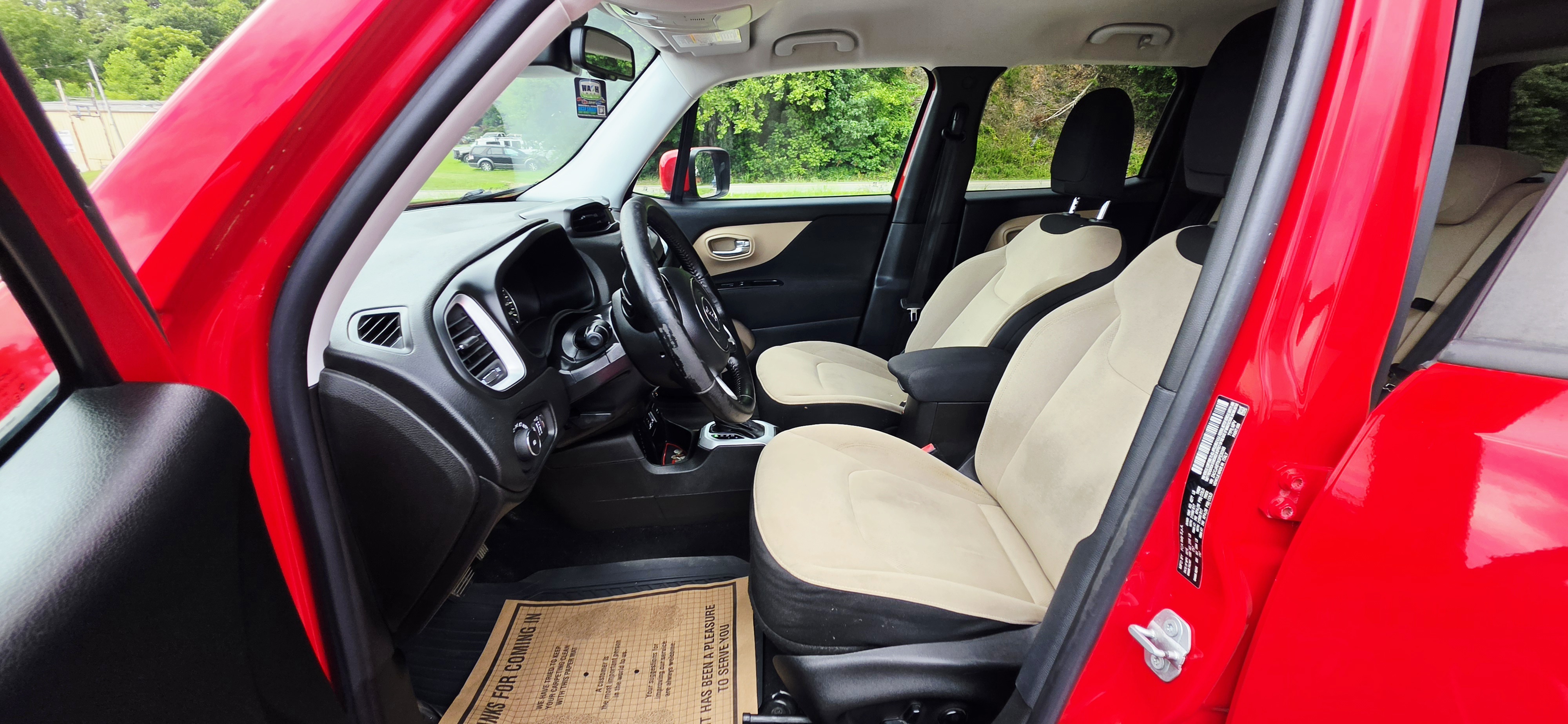2016 Jeep Renegade photo 10