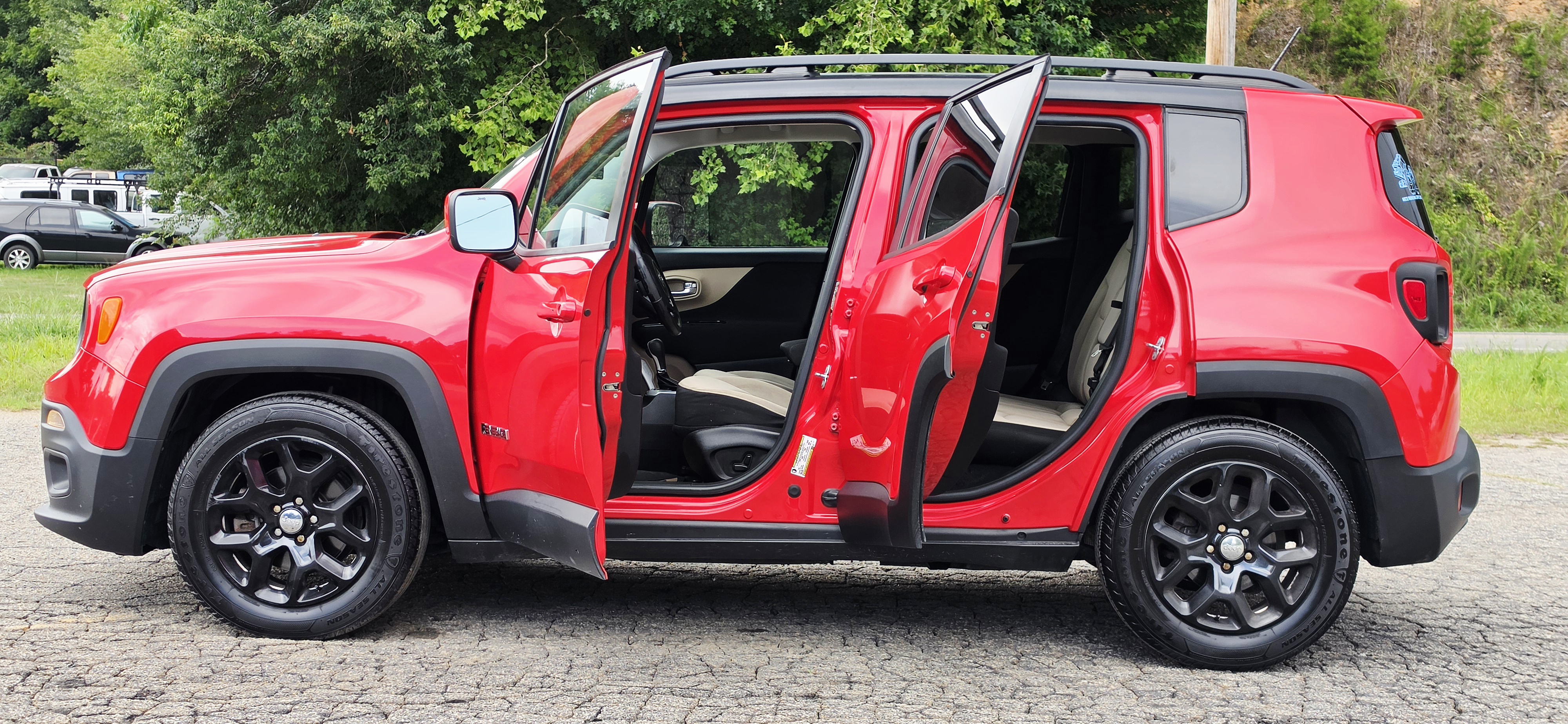 2016 Jeep Renegade photo 8