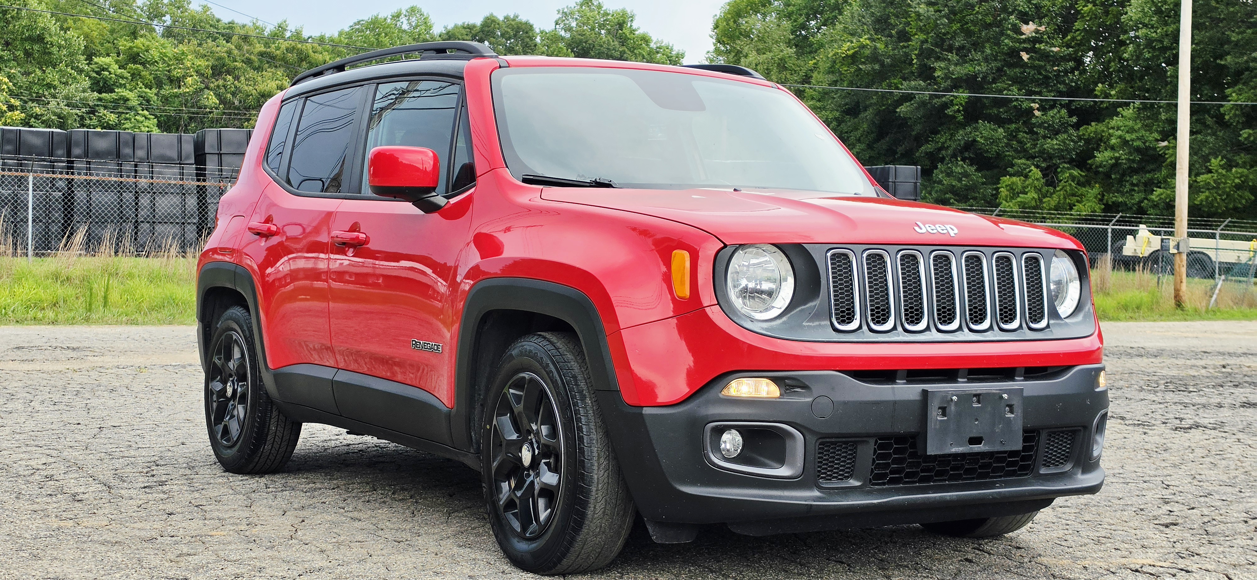 2016 Jeep Renegade photo 3