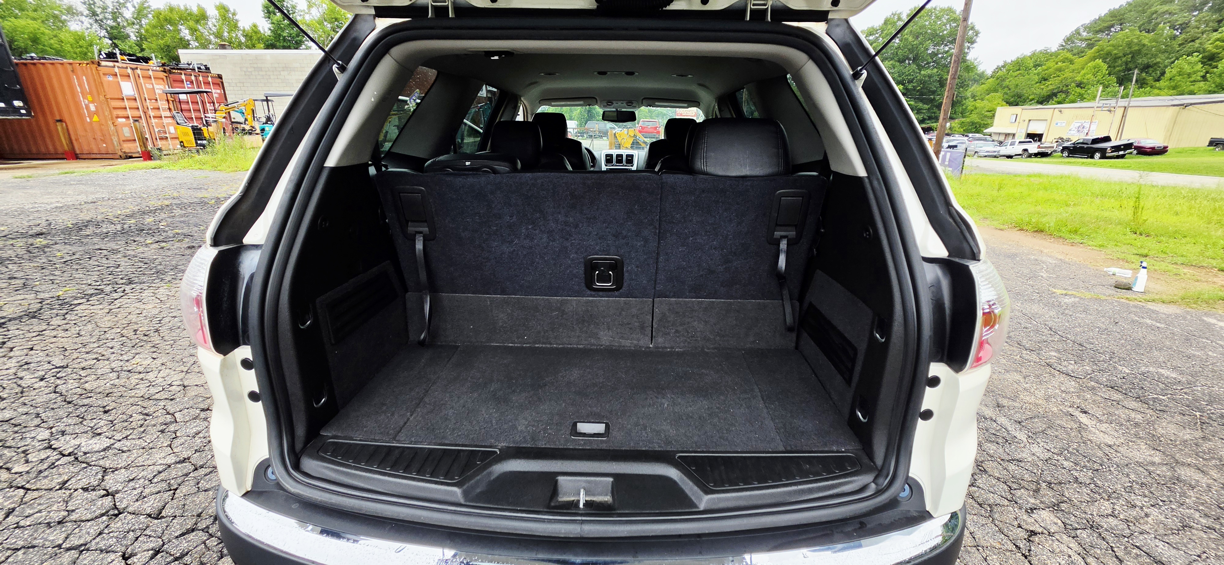 2009 GMC Acadia photo 14