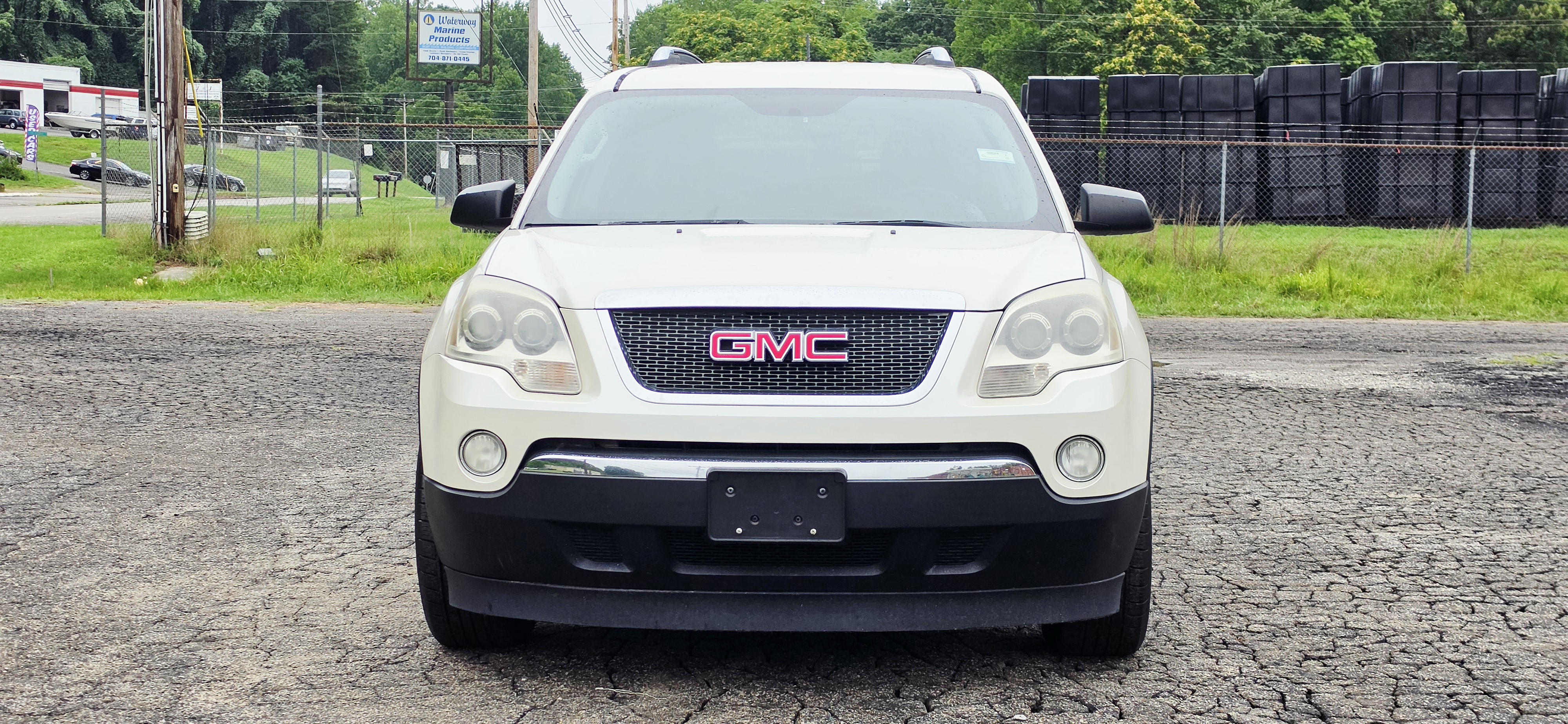 2009 GMC Acadia photo 2