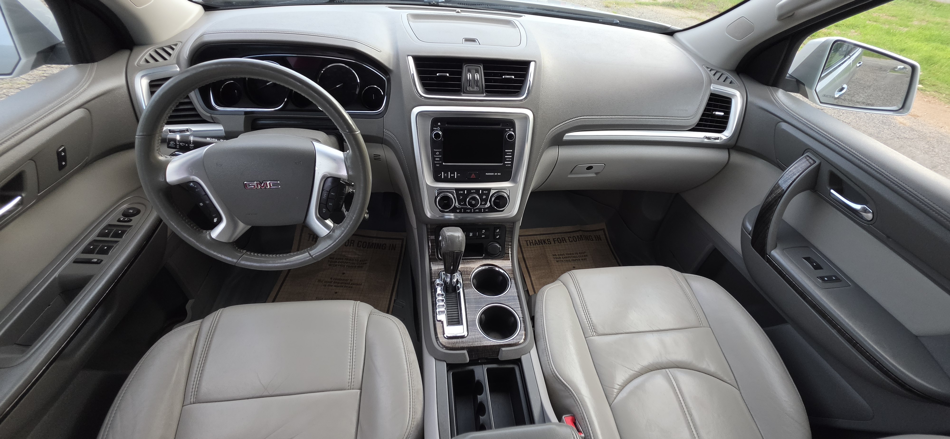 2014 GMC Acadia photo 17